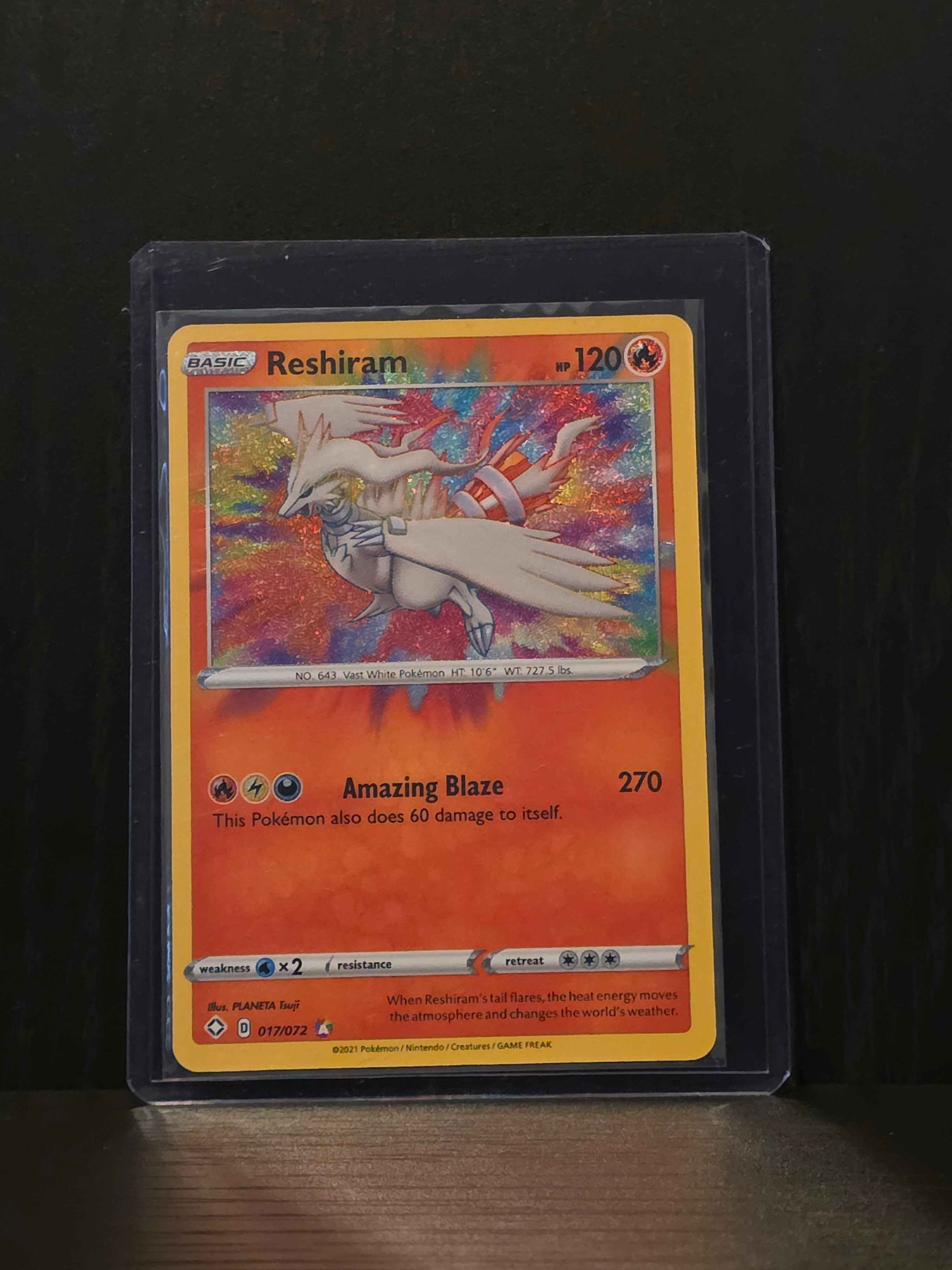 Reshiram (Shining Fates: 017/072)
