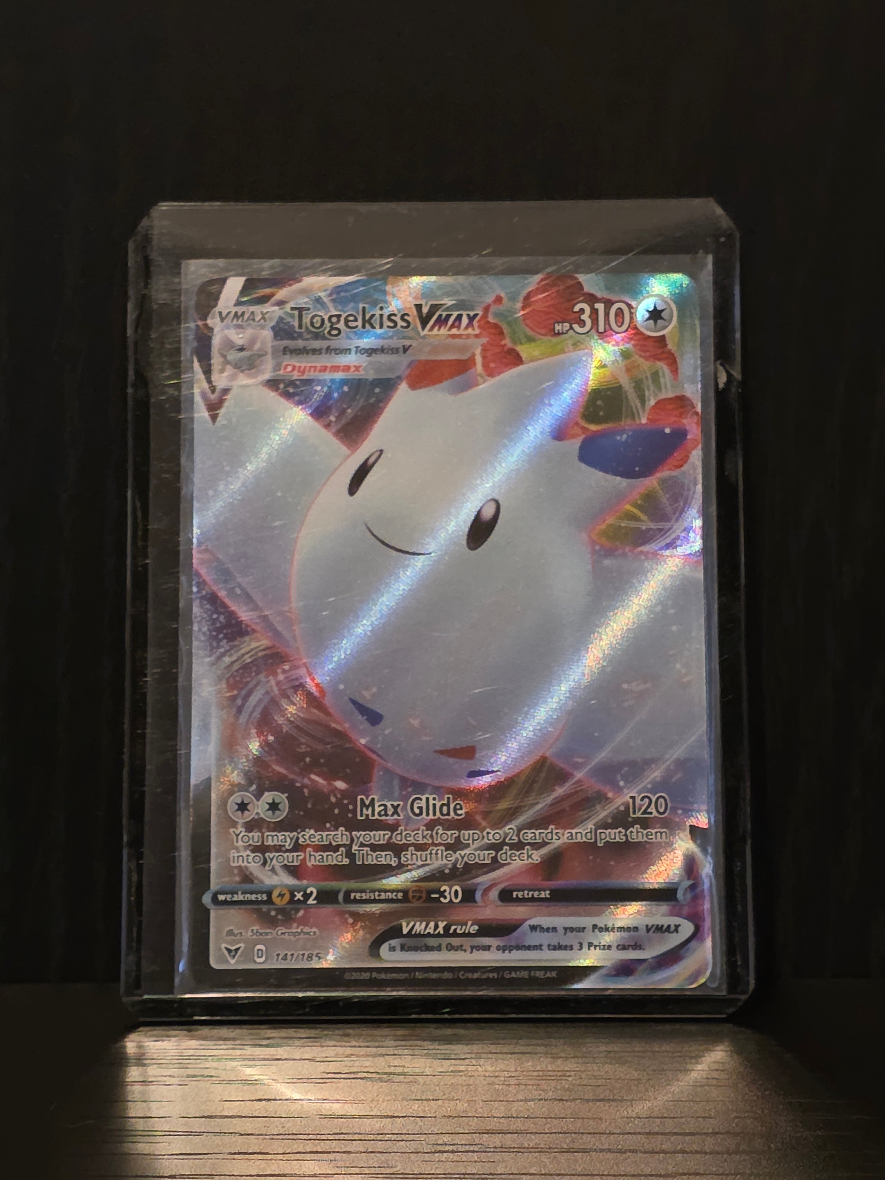 Togekiss VMAX (Vivid Voltage: 141/185)