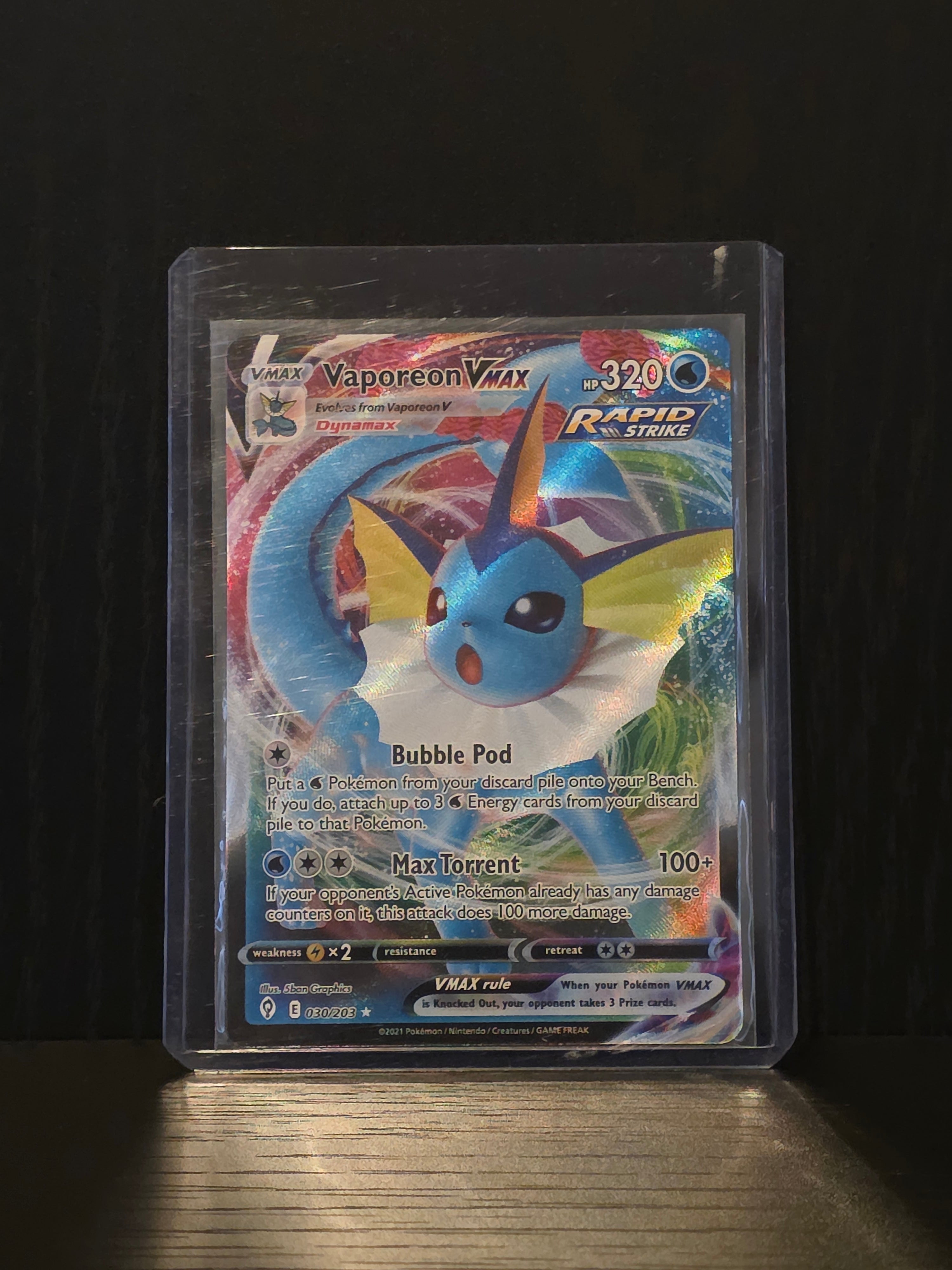 Vaporeon VMAX (Evolving Skies: 030/203)
